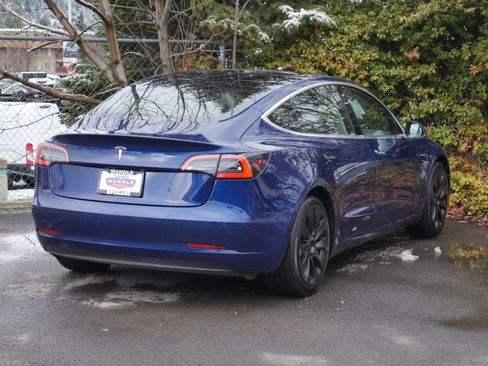 Used 2019 Tesla Model 3 Standard Range image 15