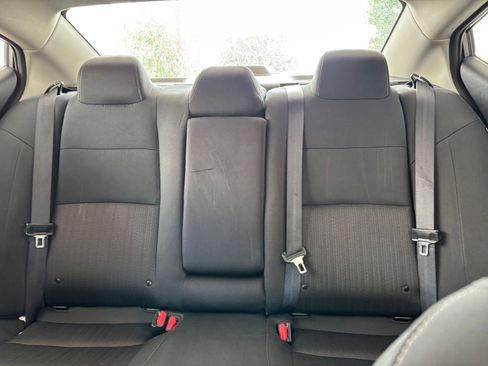Used 2025 Nissan Altima 2.5 SV FWD image 38