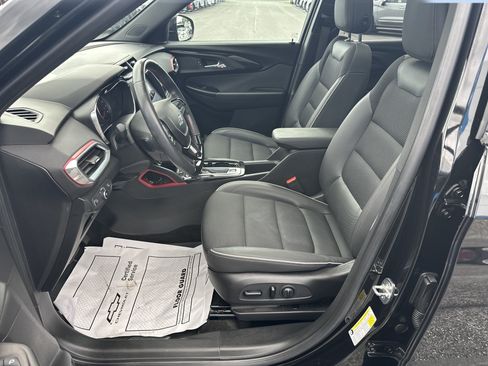 Certified 2023 Chevrolet TrailBlazer RS w/ Sun and Liftgate Package AWD/4WD image 9