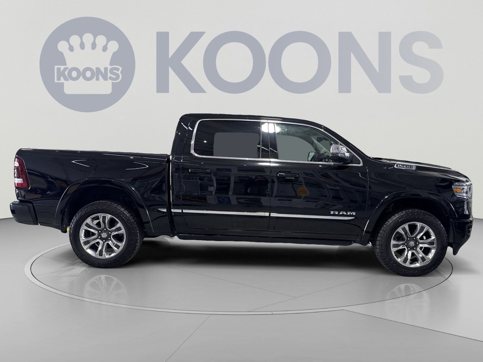 Used 2023 RAM 1500 Limited AWD/4WD image 12