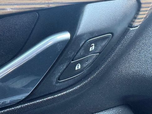 Used 2019 GMC Terrain SLE w/ Driver Convenience Package AWD/4WD image 31