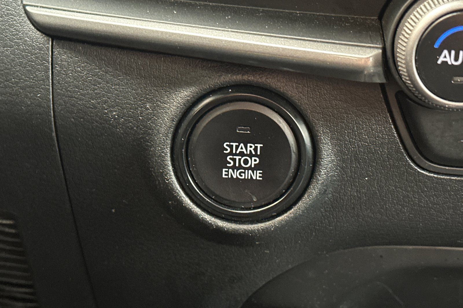 Used 2024 MAZDA MAZDA3 s FWD image 20