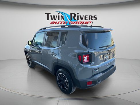 Certified 2023 Jeep Renegade Latitude AWD/4WD image 2