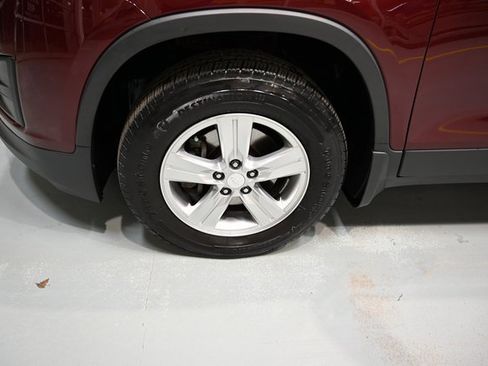 Used 2016 Chevrolet Trax LT w/ LT Convenience Package image 26