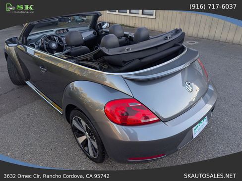 Used 2013 Volkswagen Beetle 2.0T FWD image 3