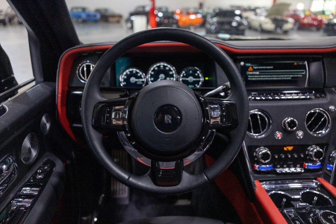 Used 2020 Rolls-Royce Cullinan AWD/4WD image 10