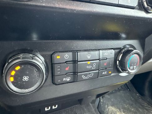 Used 2020 Ford F150 XLT w/ Equipment Group 302A Luxury AWD/4WD image 18