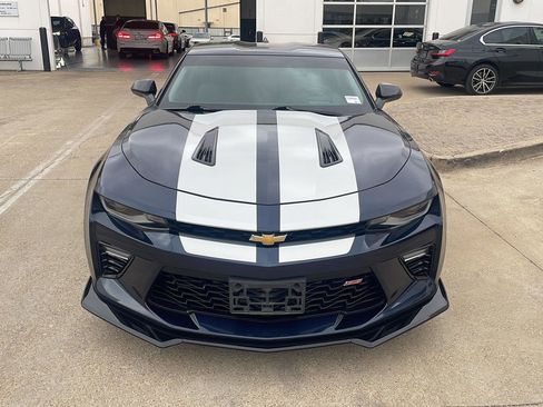 Used 2016 Chevrolet Camaro SS RWD image 2
