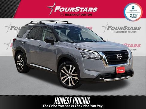 Used 2023 Nissan Pathfinder Platinum w/ Cargo Package FWD image 1