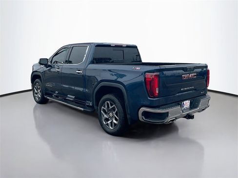 Used 2022 GMC Sierra 1500 SLT image 5