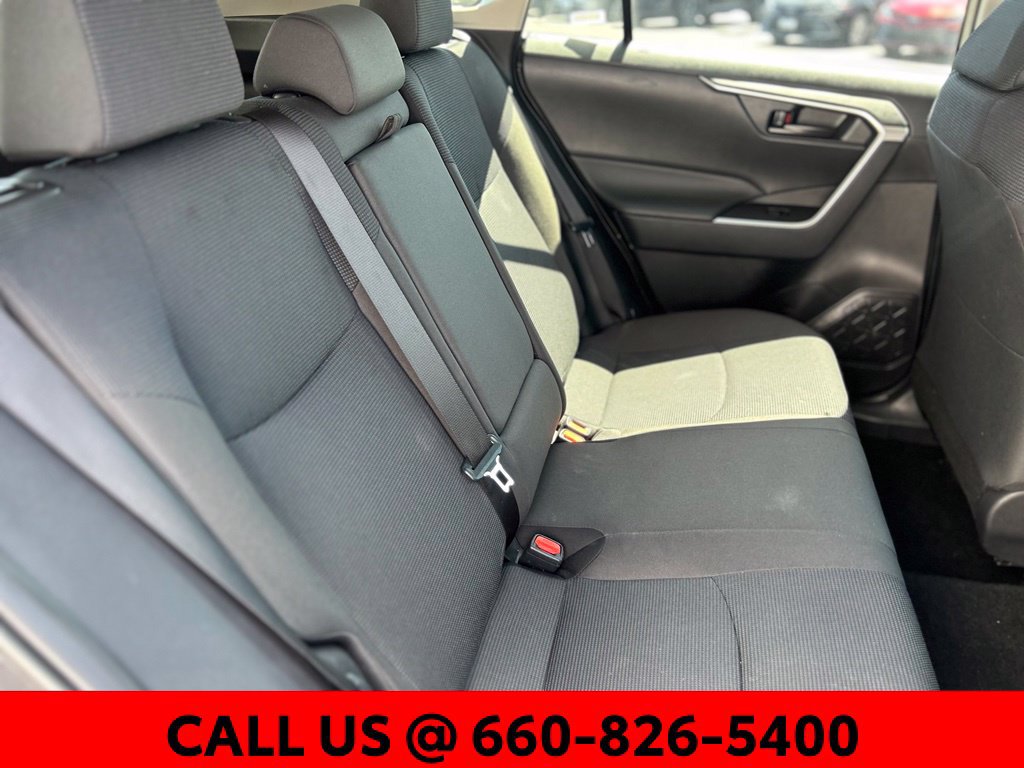 Used 2025 Toyota RAV4 LE AWD/4WD image 8