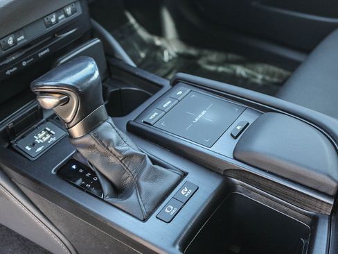 Used 2022 Lexus ES 300h ES 300h image 20