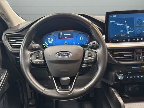 Used 2024 Ford Escape Platinum image 10