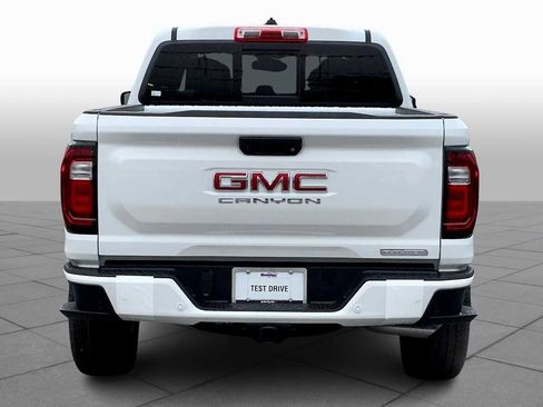 New 2026 GMC Canyon Elevation w/ Convenience Package image 4