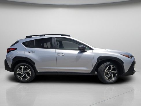Used 2025 Subaru Crosstrek 2.5i Premium AWD/4WD image 26