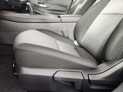New 2026 Nissan Sentra SV w/ SV Convenience Package FWD image 12