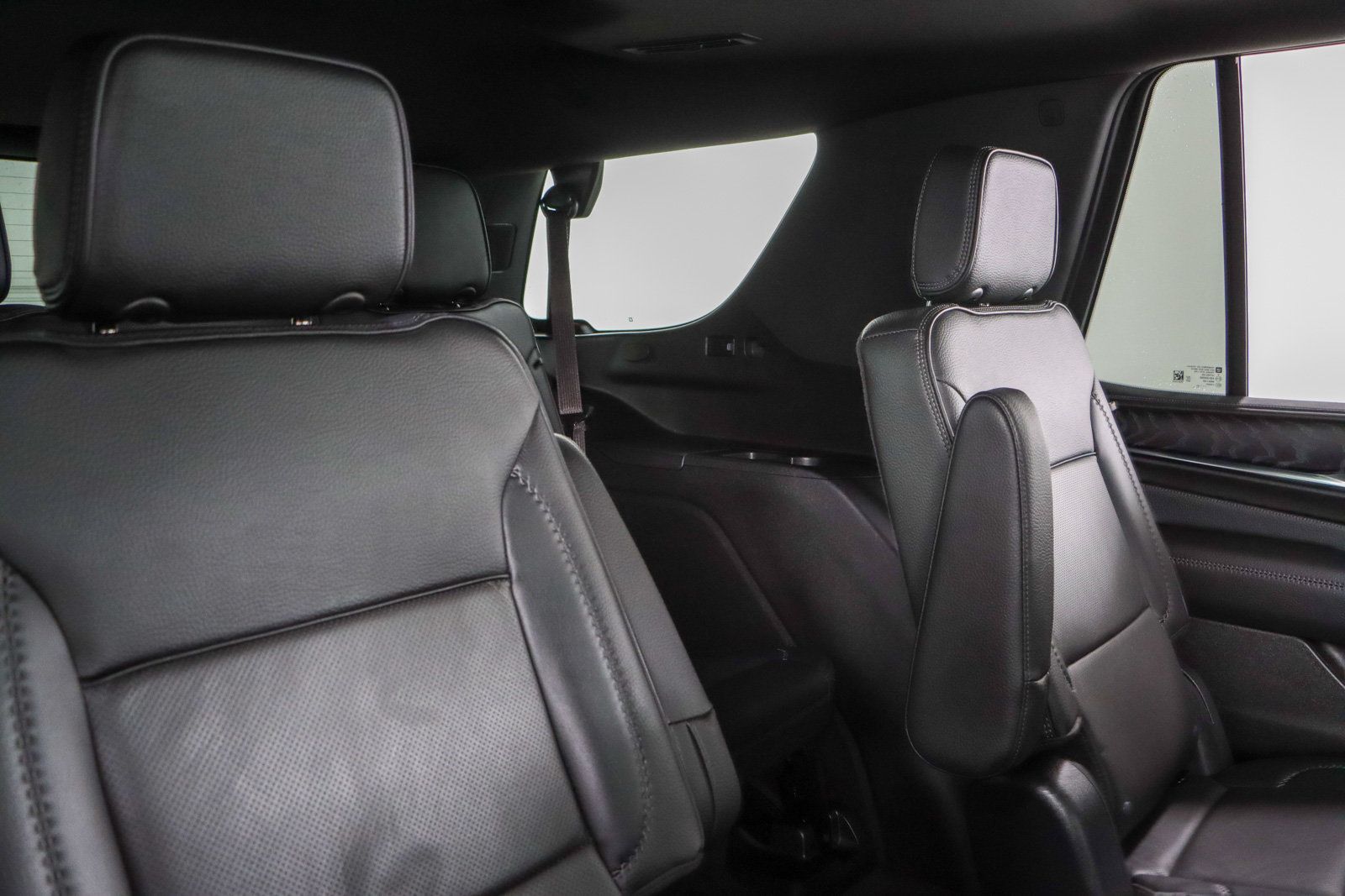 Used 2023 GMC Yukon Denali AWD/4WD image 32