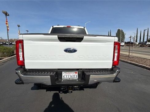 Used 2023 Ford F250 XL image 5