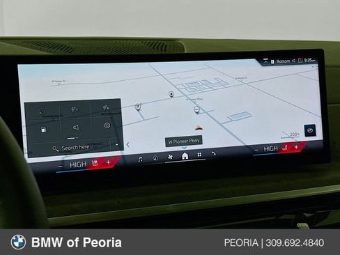 Used 2024 BMW X7 xDrive40i w/ Premium Package image 13