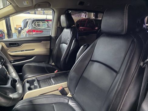 Used 2018 Honda Odyssey EX image 22