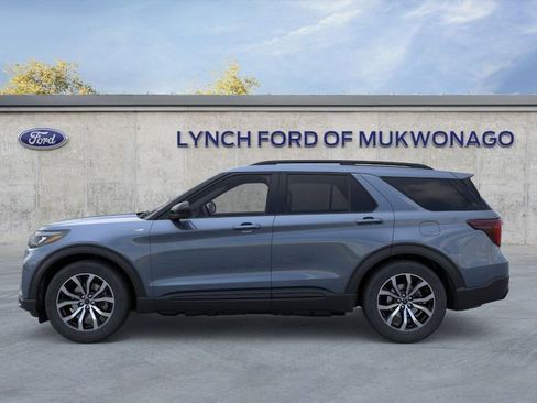 New 2026 Ford Explorer ST-Line image 3
