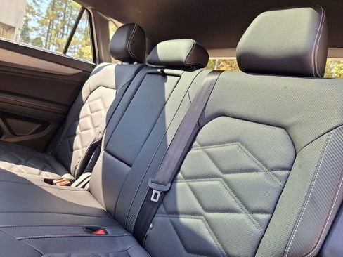 New 2026 Volkswagen Atlas Cross Sport SE image 24