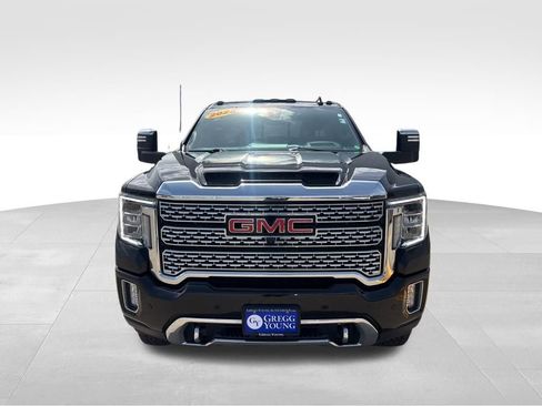 Used 2023 GMC Sierra 2500 Denali w/ Denali Black Diamond Edition image 3