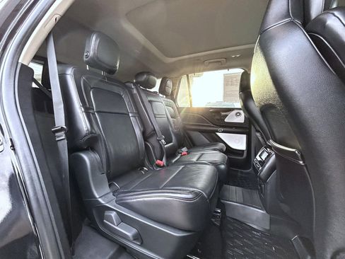 Used 2020 Lincoln Aviator Reserve w/ Equipment Group 202A image 18