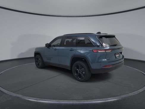 New 2026 Jeep Grand Cherokee Limited w/ Limited Altitude Package AWD/4WD image 11