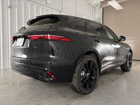 Used 2026 Jaguar F-PACE R-Dynamic S image 7
