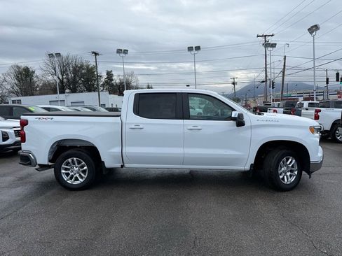 Used 2025 Chevrolet Silverado 1500 LT image 3
