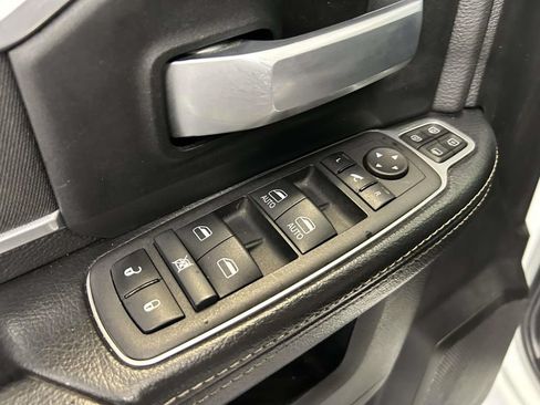 Used 2024 RAM 2500 Big Horn AWD/4WD image 20