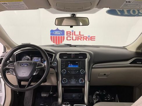 Certified 2017 Ford Fusion SE image 18