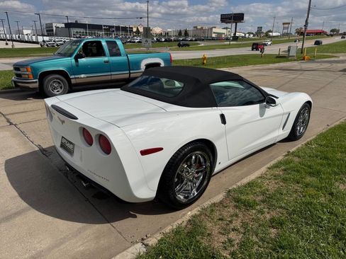 Used 2008 Chevrolet Corvette Convertible RWD image 18