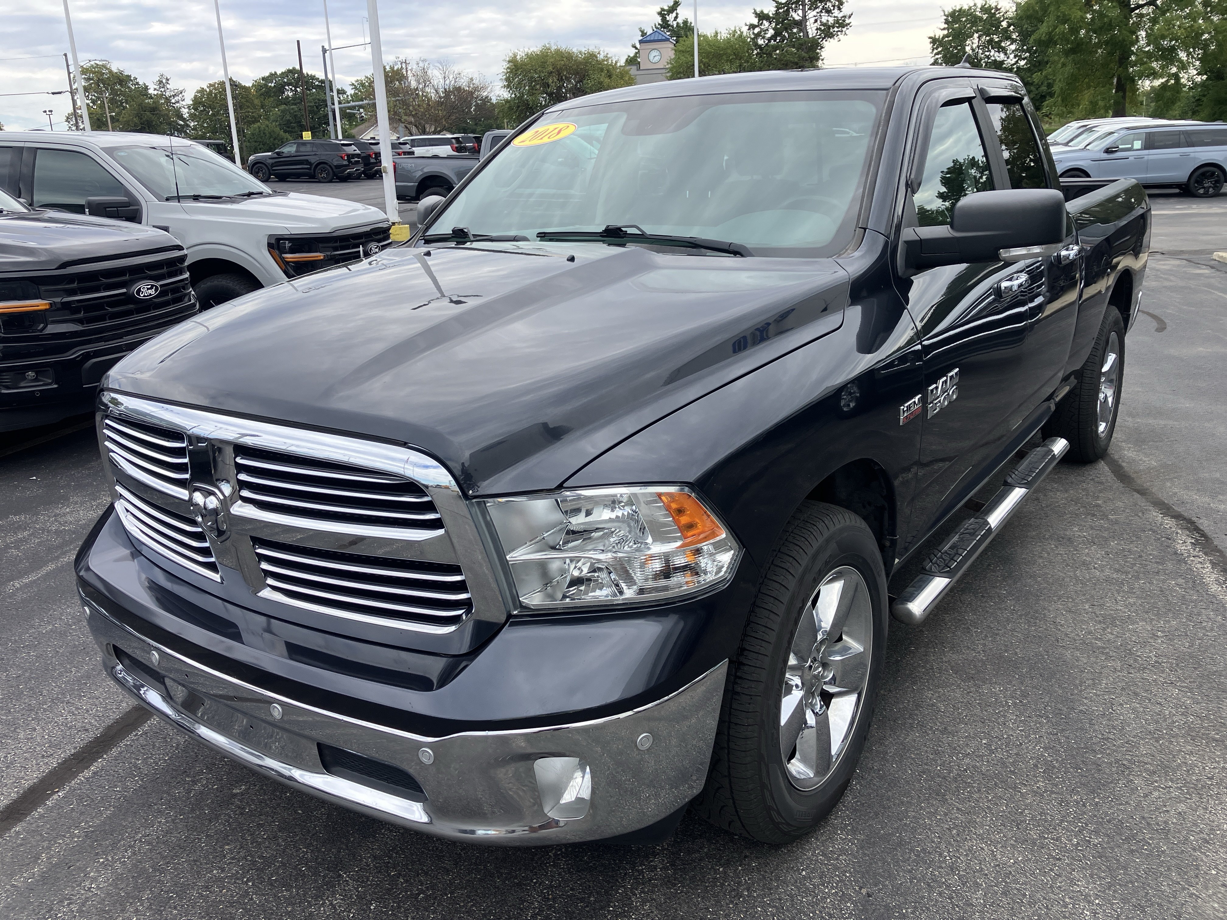 Used 2018 RAM 1500 Big Horn AWD/4WD image 3