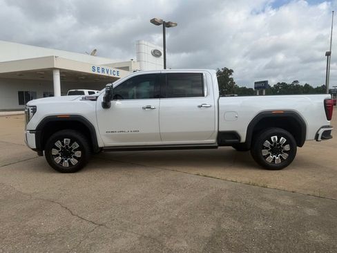 Used 2024 GMC Sierra 2500 Denali w/ Denali Reserve Package AWD/4WD image 2