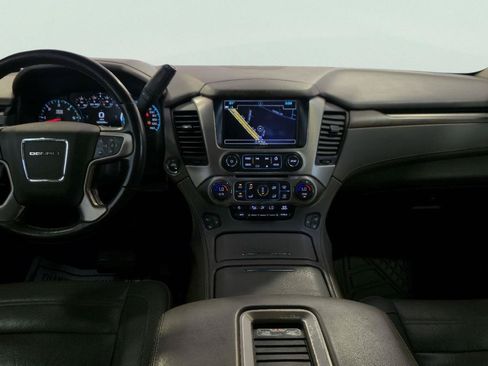 Used 2018 GMC Yukon XL Denali w/ Denali Ultimate Package AWD/4WD image 19