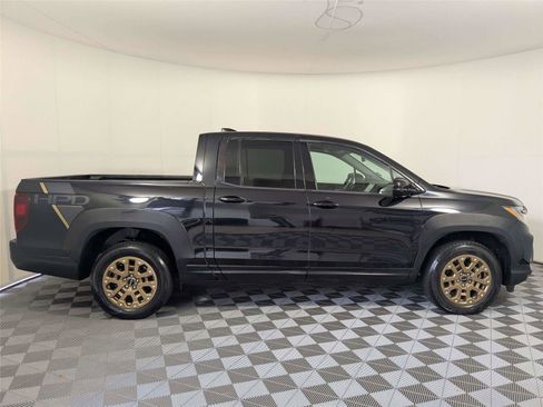 Used 2021 Honda Ridgeline Sport image 4