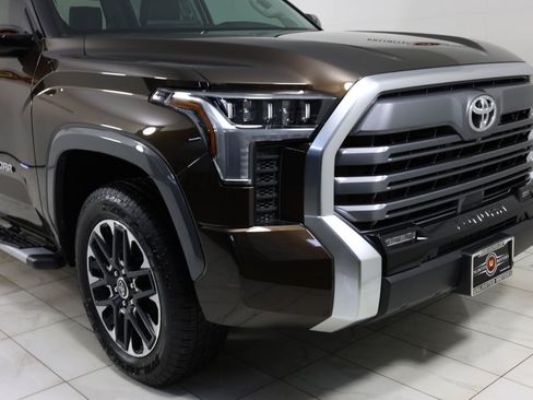 Used 2023 Toyota Tundra Limited AWD/4WD image 38