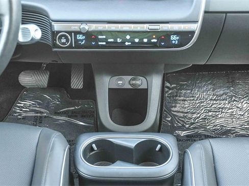 Used 2024 Hyundai Ioniq 5 Limited image 14