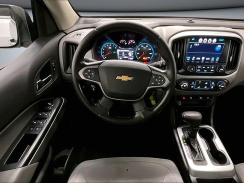 Used 2016 Chevrolet Colorado LT w/ LT Convenience Package image 9