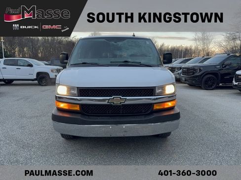 Used 2018 Chevrolet Express 3500 LT w/ LT Preferred Equipment Group image 2