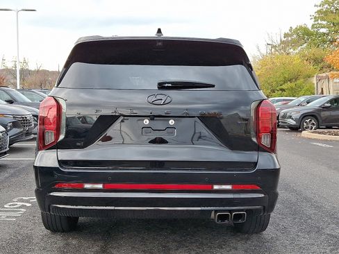 Used 2024 Hyundai Palisade Calligraphy image 5