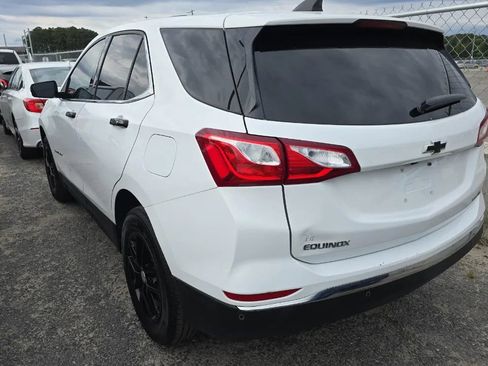 Used 2019 Chevrolet Equinox LT w/ Driver Convenience Package AWD/4WD image 4