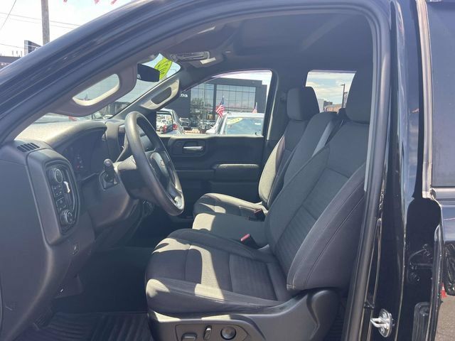 Certified 2022 Chevrolet Silverado 1500 Custom w/ LPO, Dark Essentials Package AWD/4WD image 13