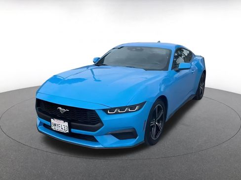 Used 2024 Ford Mustang Premium image 8