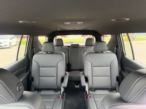 Used 2026 Chevrolet Traverse LT AWD/4WD image 21