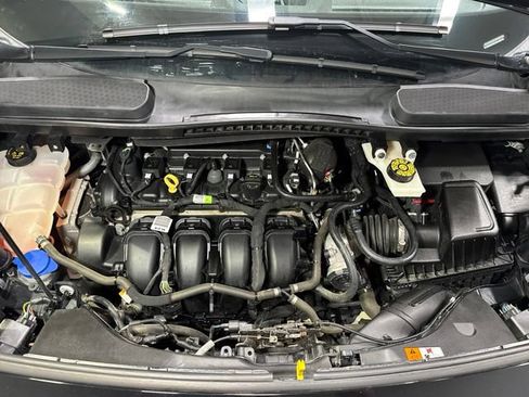 Used 2021 Ford Transit Connect XL FWD image 5