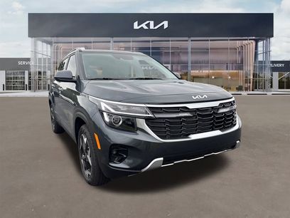 New 2025 Kia Seltos EX w/ EX Sunroof Package