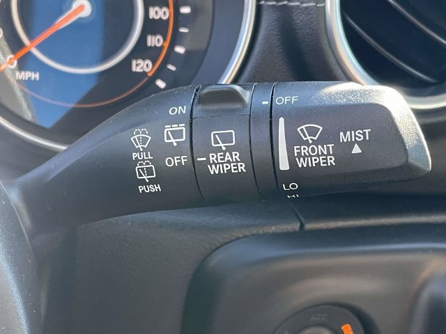 Used 2018 Jeep Wrangler Unlimited Sahara AWD/4WD image 25